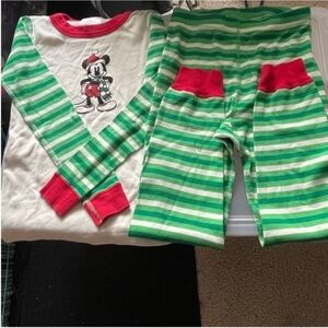 Hanna Andersson Disney Holiday Size 6-7 Disney Pajamas Mickey Mouse